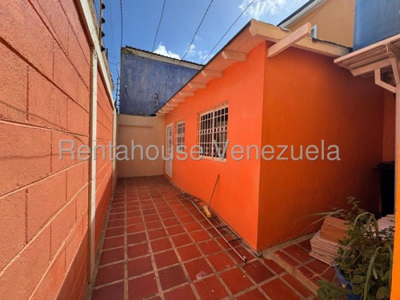 Casa (Duplex) en Venta en Centro, Falcon MLS #25-16899 GR 