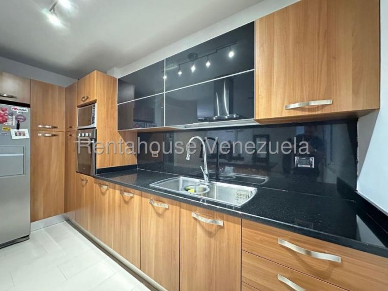 Casa (Duplex) en Venta en Centro, Falcon MLS #25-21207 GR 