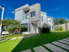 Casa (Duplex) en Venta en Zarabon, Falcon MLS #25-8229 GR
