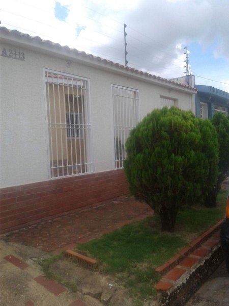 Casa en Alquiler en Edmundo Barrios El Tigre, Anzoátegui