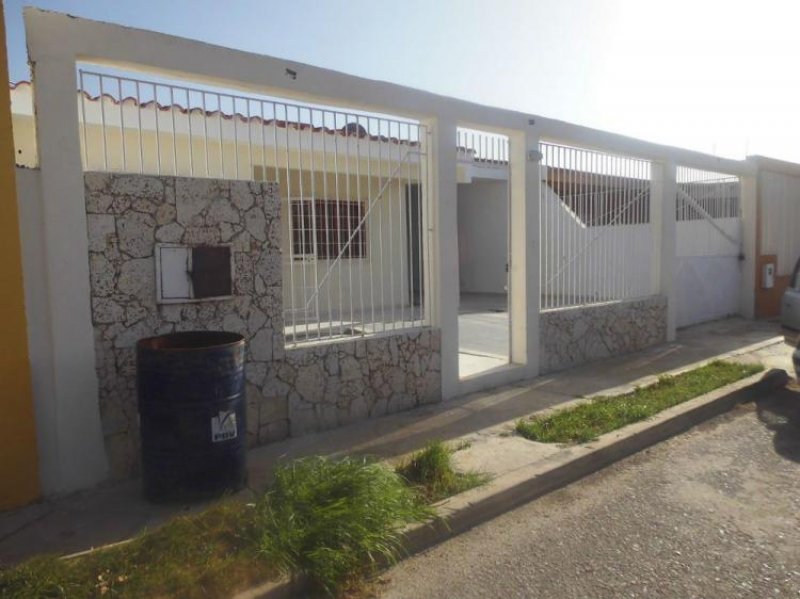 Foto Casa en Alquiler en Punto Fijo, Falcón - CAA87634 - BienesOnLine