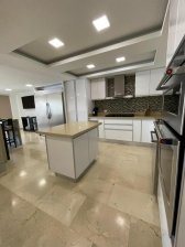 Casa en Alquiler en LECHERIA Lechería, Anzoátegui