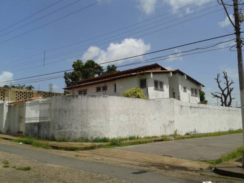 Foto Casa en Alquiler en Maturín, Monagas - U$D 200 - CAA125543 - BienesOnLine