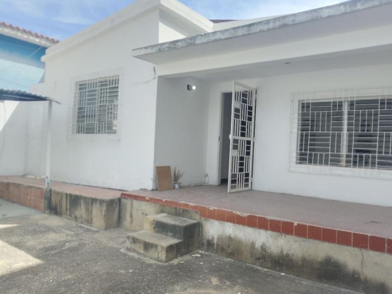 CASA EN ALQUILER URB POZUELO PUERTO LA CRUZ