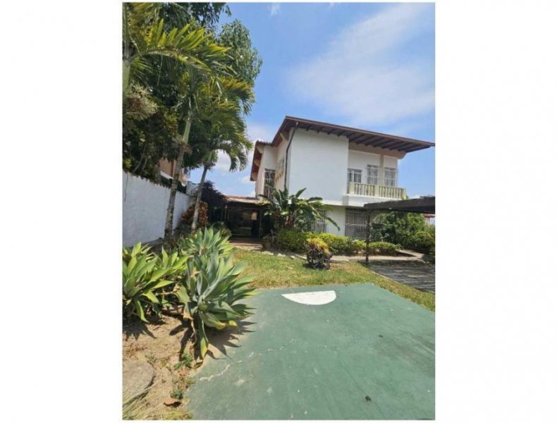 Foto Casa en Venta en Hatillo, Caracas, Distrito Federal - U$D 105.000 - CAV228624 - BienesOnLine