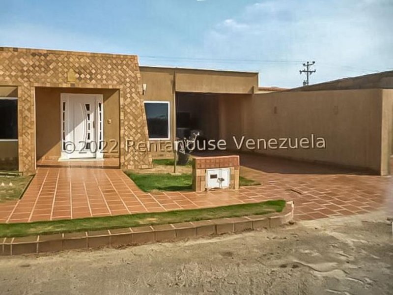 Foto Casa en Venta en Los Taques, Punto Fijo - Guanadito, Falcón - U$D 32.000 - CAV174382 - BienesOnLine