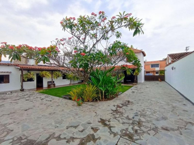 Foto Casa en Venta en guataparo, Carabobo - U$D 270.000 - CAV187088 - BienesOnLine