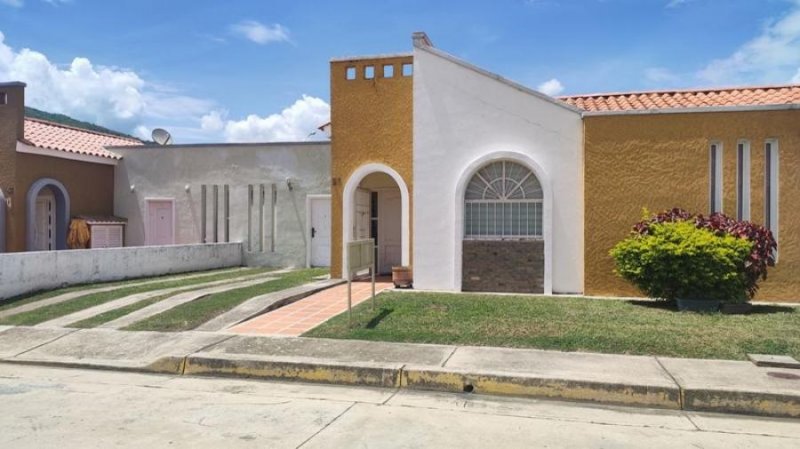 Casa en Venta en Pie de Monte Chalet San Diego San Diego, Carabobo