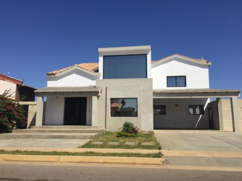 Foto Casa en Venta en Carirubana, Punto Fijo, Falcón - $ 200.000 - CAV116205 - BienesOnLine