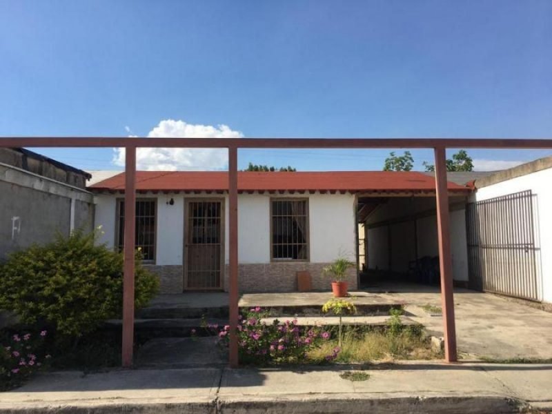 Foto Casa en Venta en San Joaquín, Carabobo - U$D 9.000 - CAV154390 - BienesOnLine