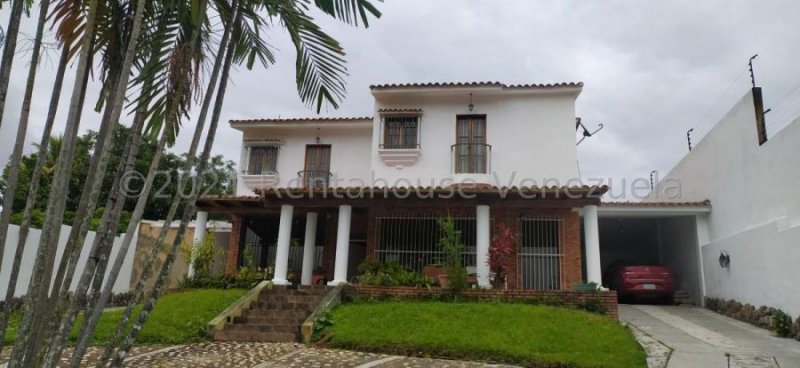 Foto Casa en Venta en Altos de Guataparo, Carabobo - U$D 370.000 - CAV151669 - BienesOnLine