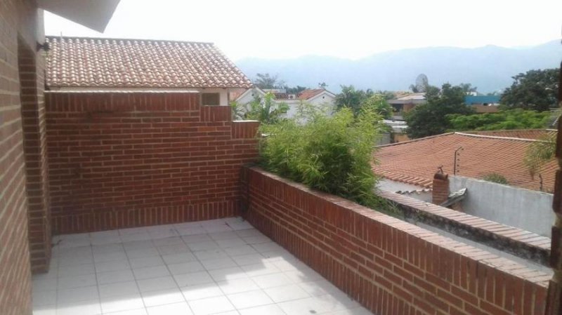 Foto Casa en Venta en Altos de Guataparo, Valencia, Carabobo - U$D 195.000 - CAV163810 - BienesOnLine