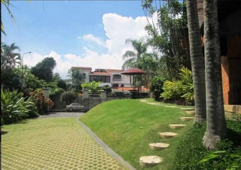 Foto Casa en Venta en Valencia, Valencia, Carabobo - U$D 1.000.000 - CAV144876 - BienesOnLine