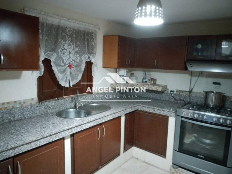 Foto Casa en Venta en Maracaibo, Zulia - U$D 8.500 - CAV204275 - BienesOnLine