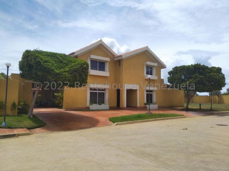 Foto Casa en Venta en FUERZAS ARMADAS, Maracaibo, Zulia - U$D 120.000 - CAV222520 - BienesOnLine