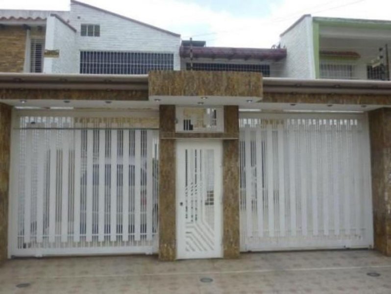 Foto Casa en Venta en Bosqueserino, Bosqueserino, Carabobo - U$D 70.000 - CAV138770 - BienesOnLine