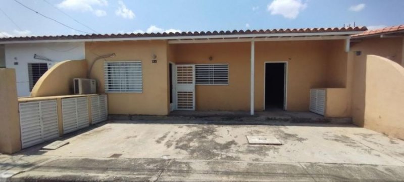 Foto Casa en Venta en Cabudare, Lara - U$D 16.000 - CAV237731 - BienesOnLine