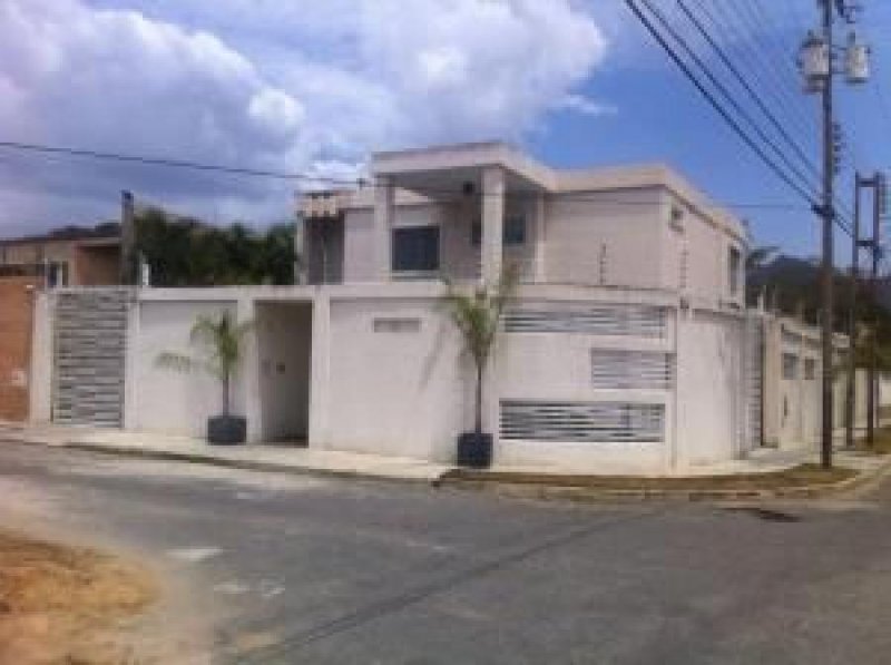 Foto Casa en Venta en Chalet Country, San Diego, Carabobo - U$D 350.000 - CAV137555 - BienesOnLine