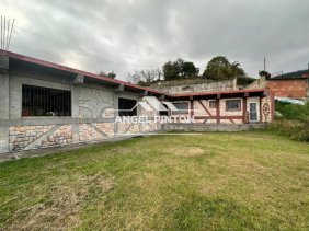 Casa en Venta en  Colonia Tovar, Aragua