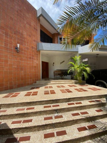 Foto Casa en Venta en Valencia, Valencia, Carabobo - U$D 300.000 - CAV160884 - BienesOnLine