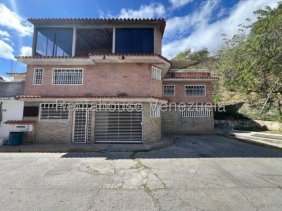 Casa en Venta en country club buena ventura Guatire, Miranda