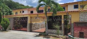 Casa en Venta en Country Villas Guatire, Miranda