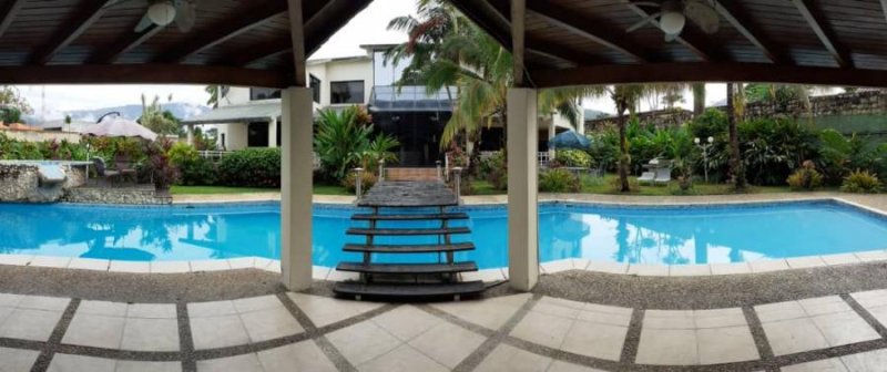 Foto Casa en Venta en Guataparo, Valencia, Carabobo - U$D 450.000 - CAV167915 - BienesOnLine