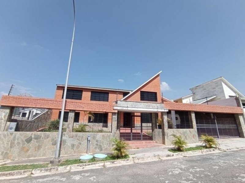 Foto Casa en Venta en GUATAPARO, Valencia, Carabobo - U$D 220.000 - CAV145756 - BienesOnLine