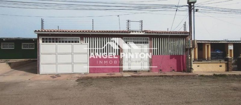 Foto Casa en Venta en Maracaibo, Zulia - U$D 29.500 - CAV243499 - BienesOnLine