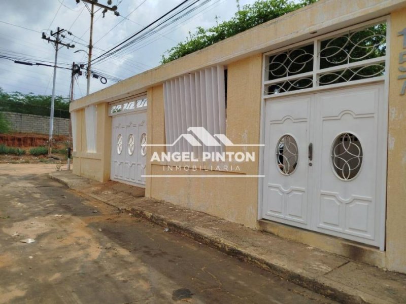 Foto Casa en Venta en Maracaibo, Zulia - U$D 14.000 - CAV247287 - BienesOnLine