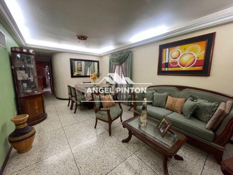 CASA EN VENTA EN AMPARO MARACAIBO API 0279