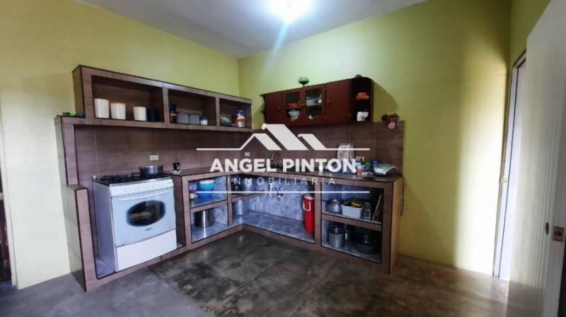 Foto Casa en Venta en Maracaibo, Zulia - U$D 13.500 - CAV243165 - BienesOnLine