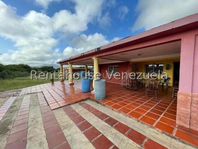 Foto Casa en Venta en Punto Fijo, Falcón - U$D 25.000 - CAV247049 - BienesOnLine