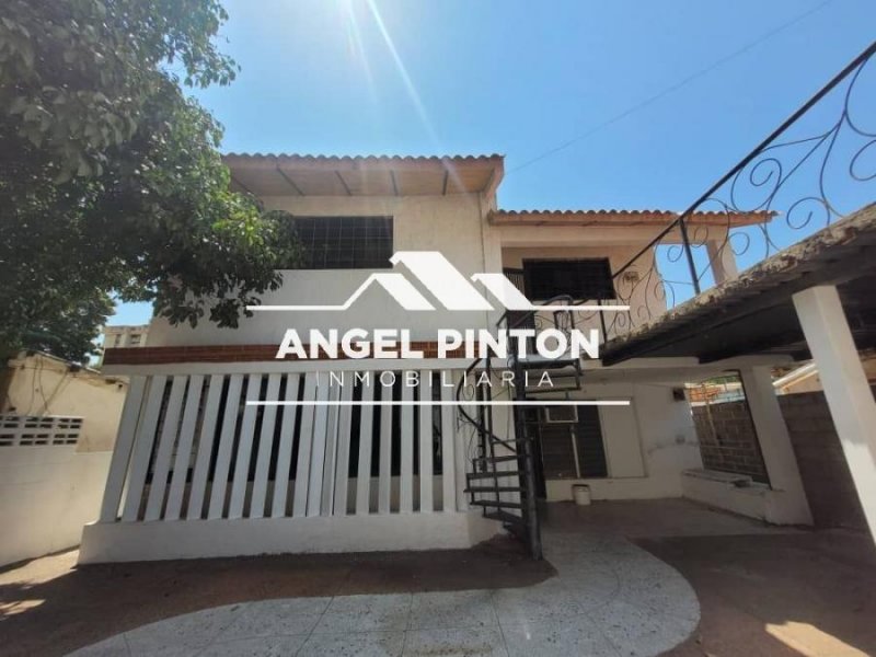 Foto Casa en Venta en Maracaibo, Zulia - U$D 30.000 - CAV250237 - BienesOnLine