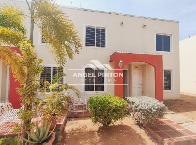 Foto Casa en Venta en Maracaibo, Zulia - U$D 12.000 - CAV201830 - BienesOnLine