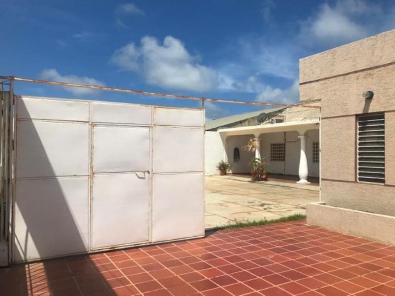 Foto Casa en Venta en Punto Fijo, Falcón - U$D 32.000 - CAV165929 - BienesOnLine