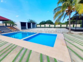 Casa en Venta en  Punto Fijo, Falcón