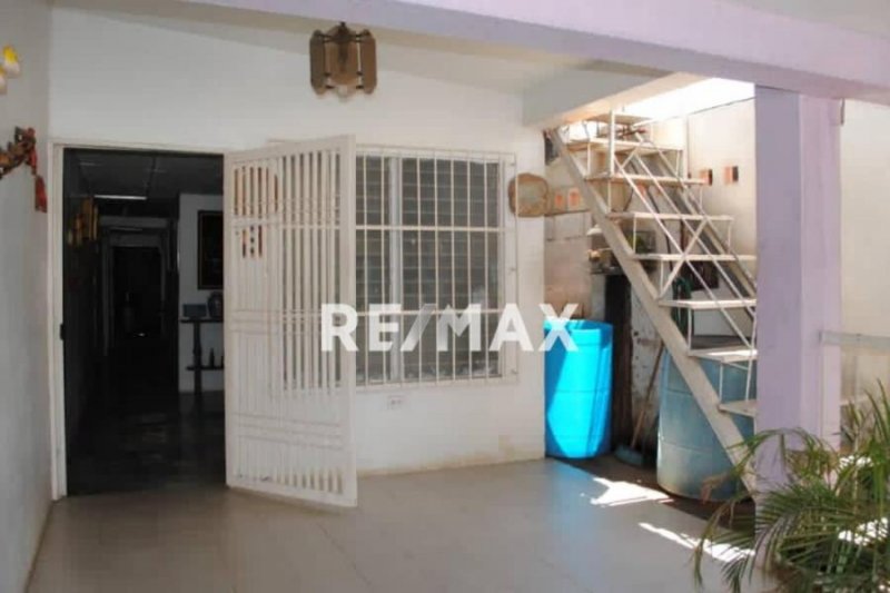 Foto Casa en Venta en Maracaibo, Zulia - U$D 6.000 - CAV223191 - BienesOnLine