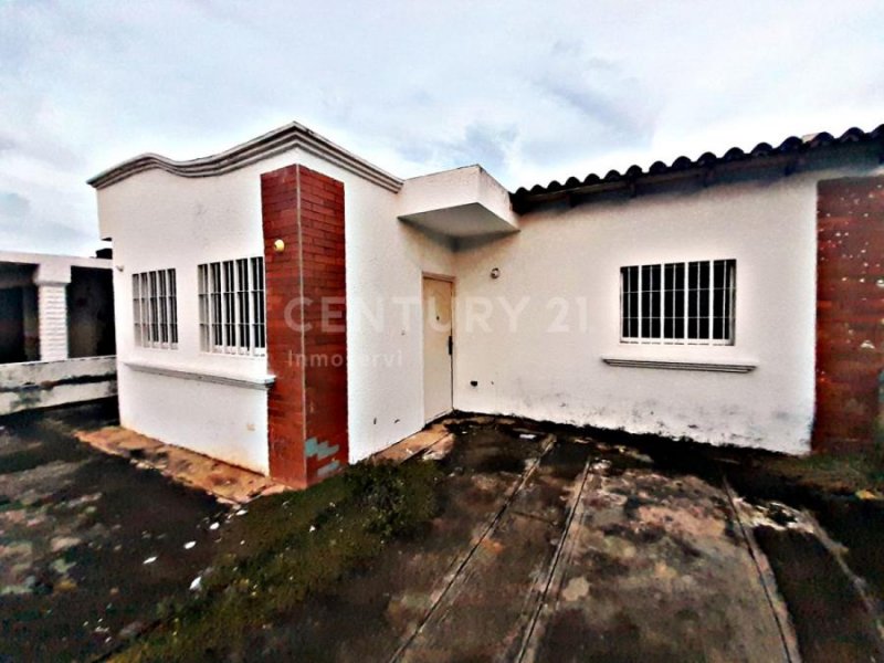 Foto Casa en Venta en Agua Salada, Ciudad Bolívar, Bolívar - U$D 11.000 - CAV202390 - BienesOnLine