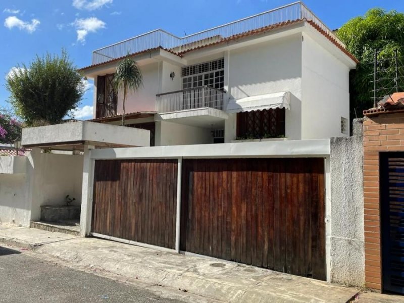 Foto Casa en Venta en El Cafetal, El Cafetal, Municipio Batuta, Distrito Federal - U$D 230.000 - CAV146086 - BienesOnLine