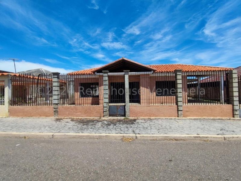 Foto Casa en Venta en Punto Fijo, Falcón - U$D 15.000 - CAV246486 - BienesOnLine