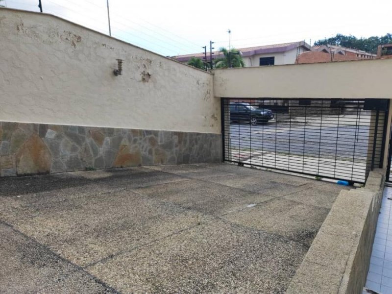 Foto Casa en Venta en Valencia, Valencia, Carabobo - U$D 120.000 - CAV234304 - BienesOnLine