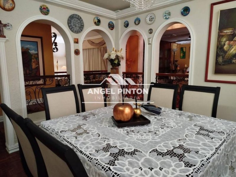 CASA EN VENTA EN EL PORTAL MARACAIBO API 9025