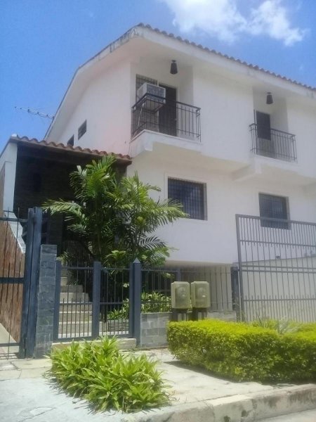 Foto Casa en Venta en TRIGAL NORTE, Valencia, Carabobo - U$D 45.000 - CAV146090 - BienesOnLine