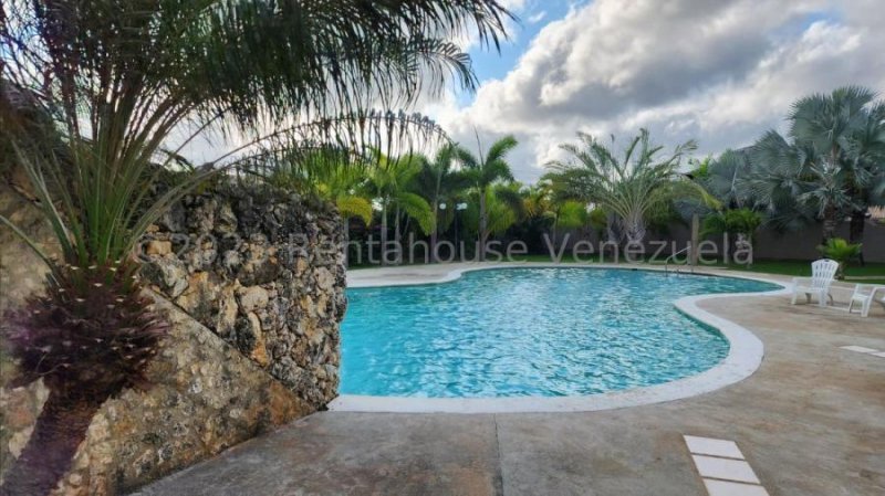 Foto Casa en Venta en Chichiriviche, Falcón - U$D 15.000 - CAV231584 - BienesOnLine