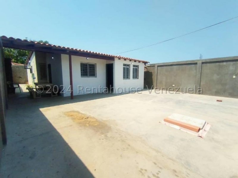 Foto Casa en Venta en Punto Fijo, Falcón - U$D 13.200 - CAV231513 - BienesOnLine