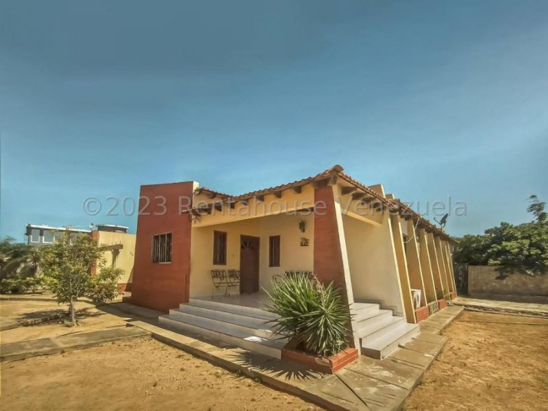 Foto Casa en Venta en Punto Fijo, Falcón - U$D 32.000 - CAV247270 - BienesOnLine