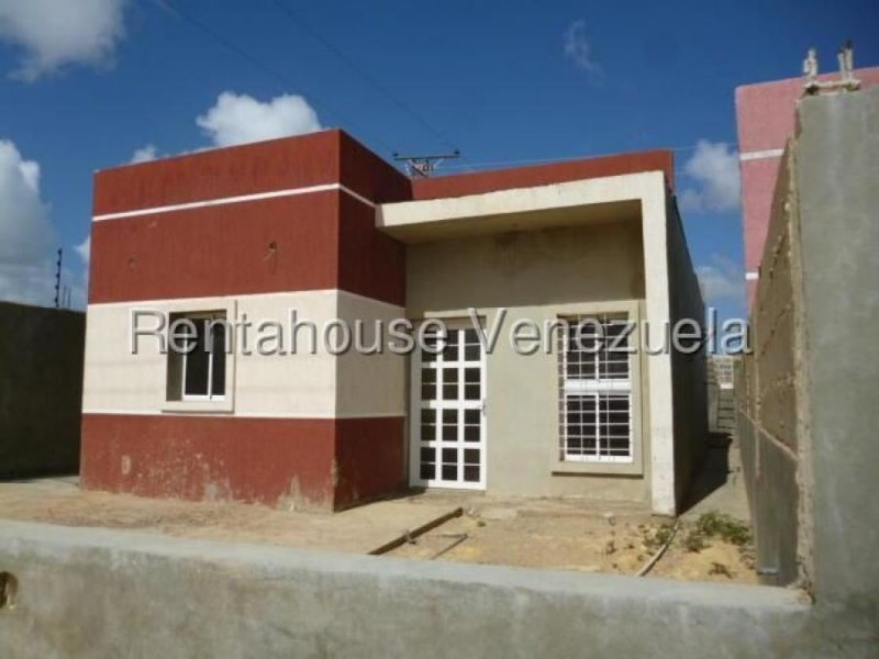 Foto Casa en Venta en Punto Fijo, Falcón - U$D 12.200 - CAV246477 - BienesOnLine