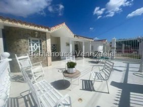 Casa en Venta en  Punto Fijo, Falcón