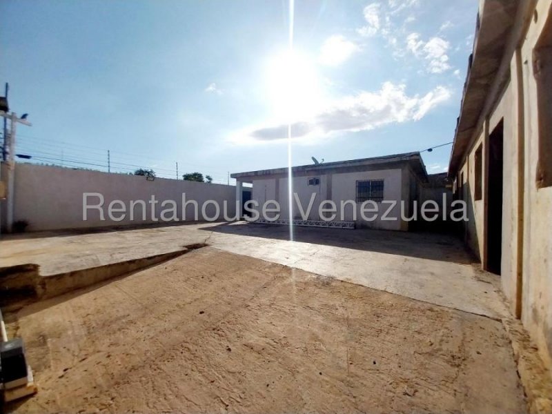 Casa en Venta en Intercomunal Coro La Vela, Falcon MLS #25-10233 GR